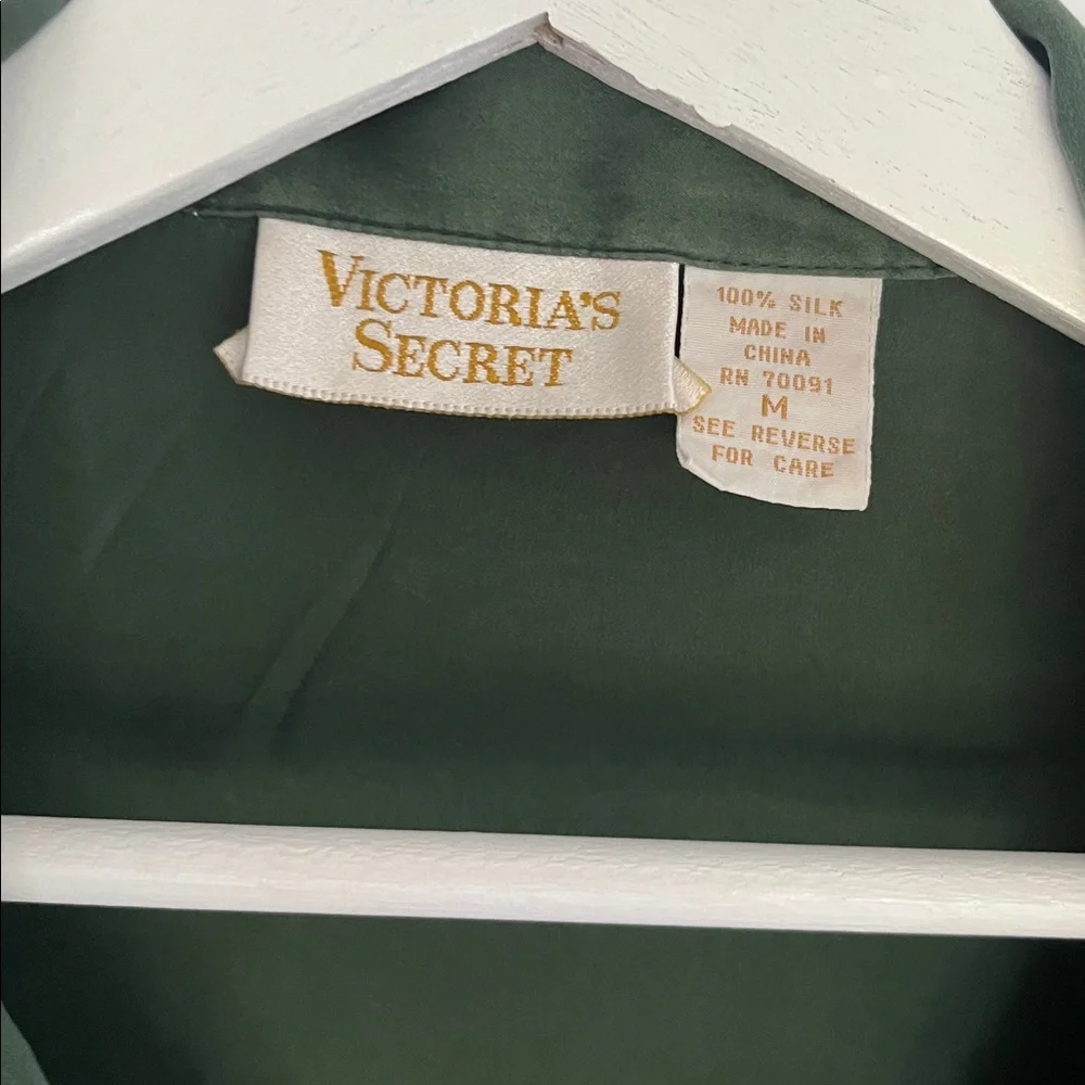 Vintage Victorias Secret silk pajamas - Picture 2 of 4